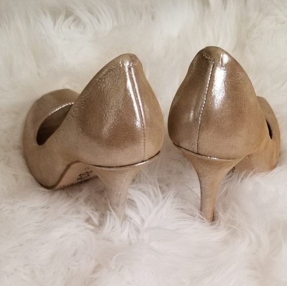 Gianni Bini Gold Metallic Open Toe Heels - Picture 4 of 9
